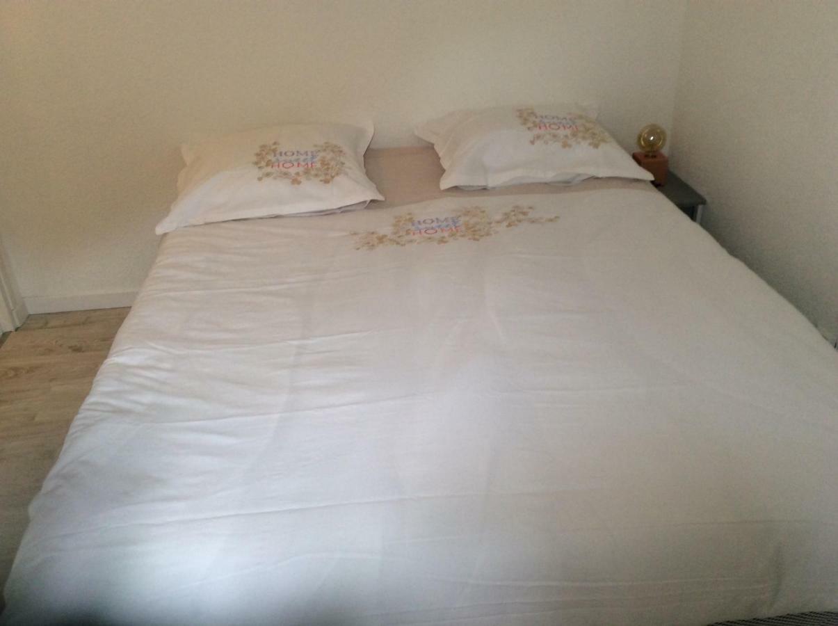 Gites Et Chambres D'Hotes Les Roses The Hauterives Exterior foto